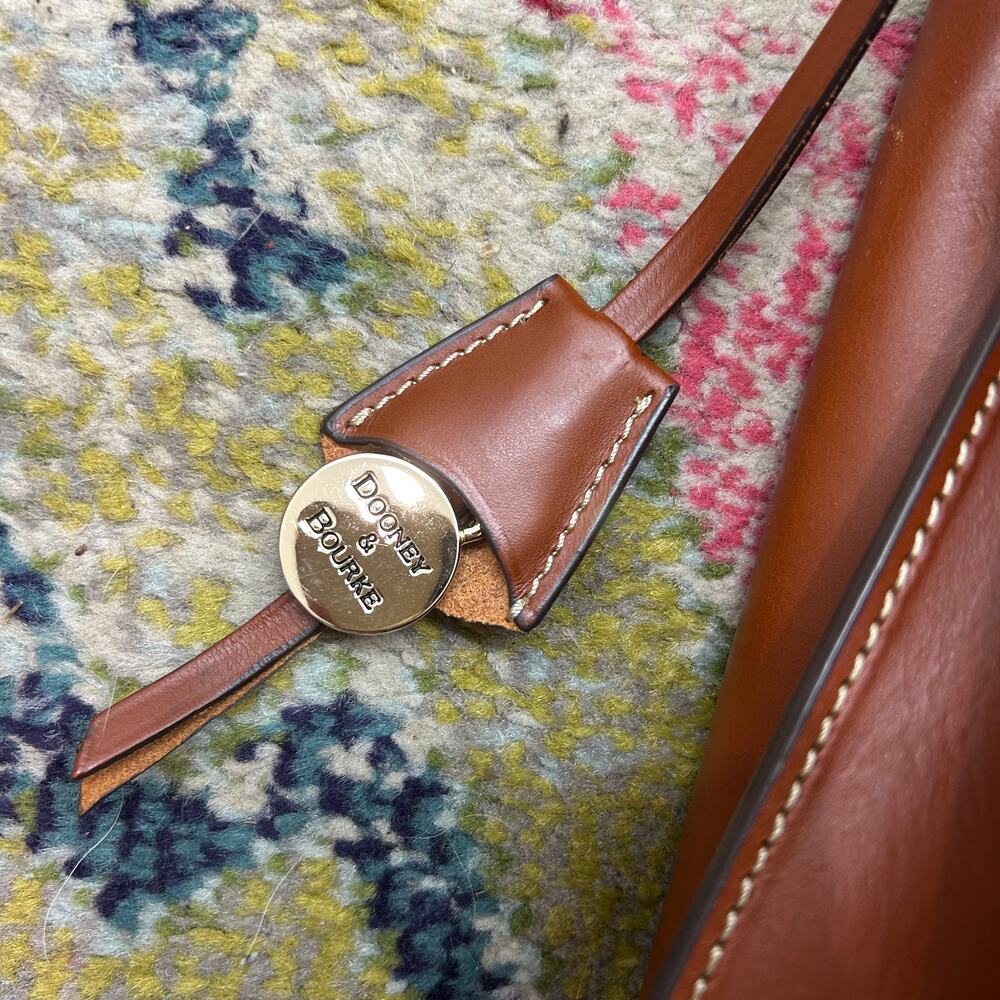 $550 Dooney & Bourke Designer Brown Leather Alto Small Lauretta Bag Purse - Picture 6 of 16